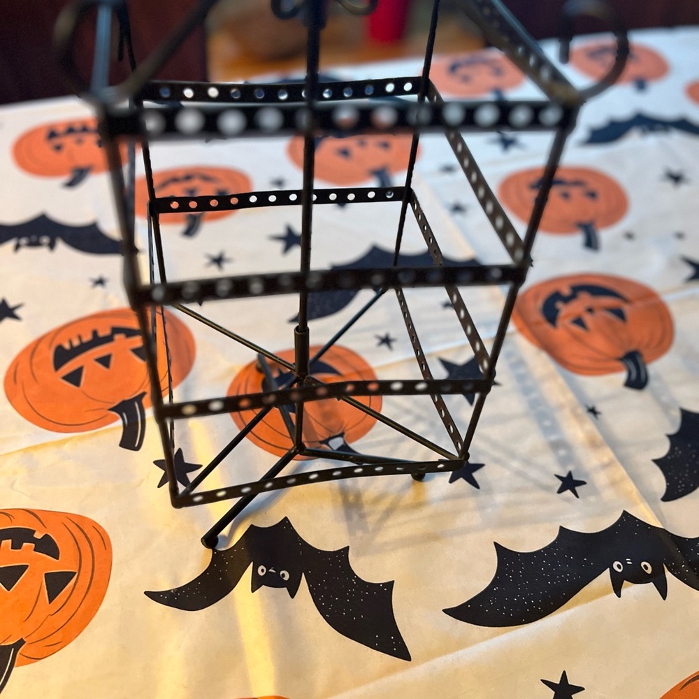 Black Metal Storage Rack - Picture 4 of 8